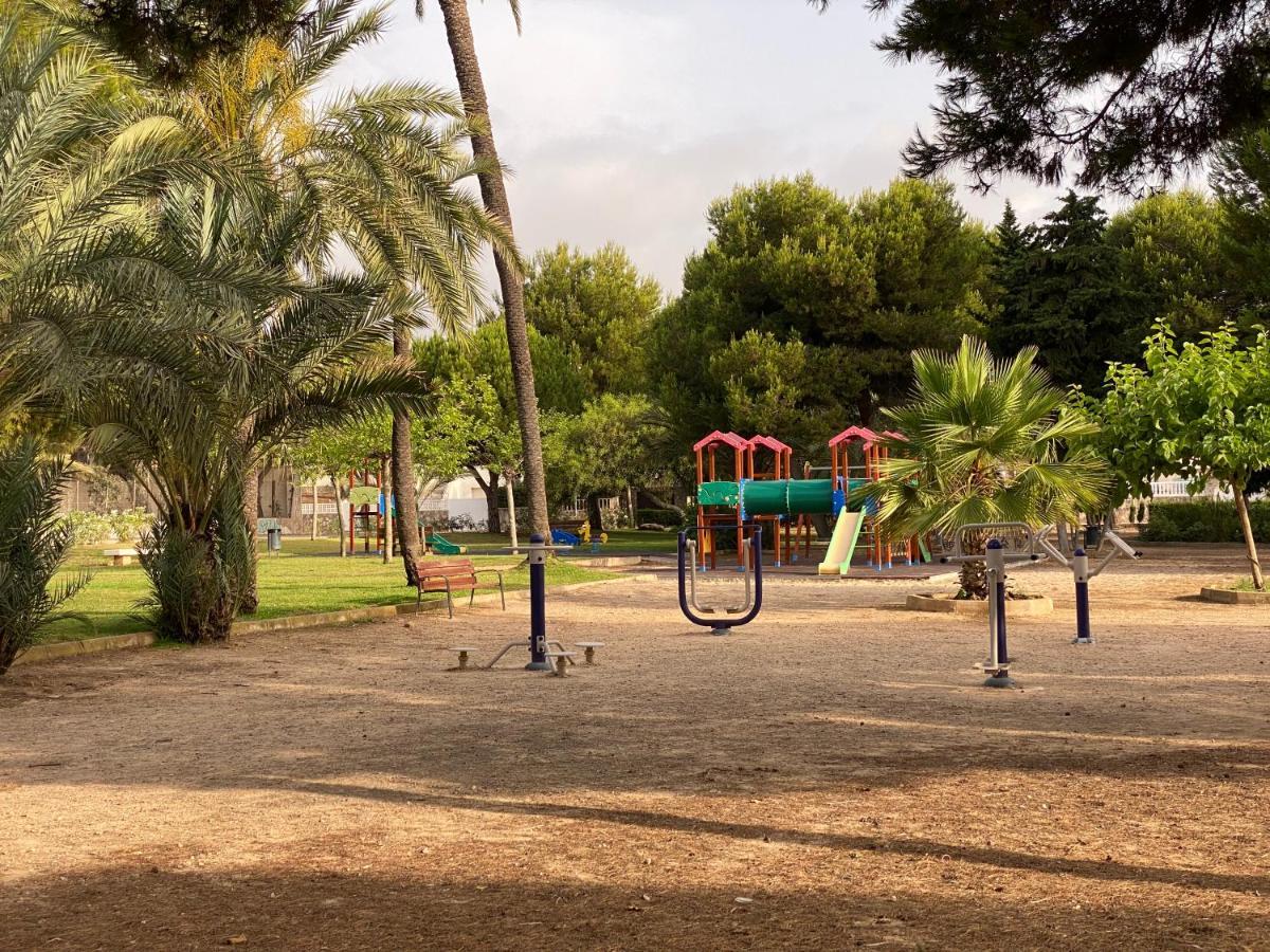 Orihuela Costa 3 Bdr Condo On La Zenia Beach With Patio מראה חיצוני תמונה
